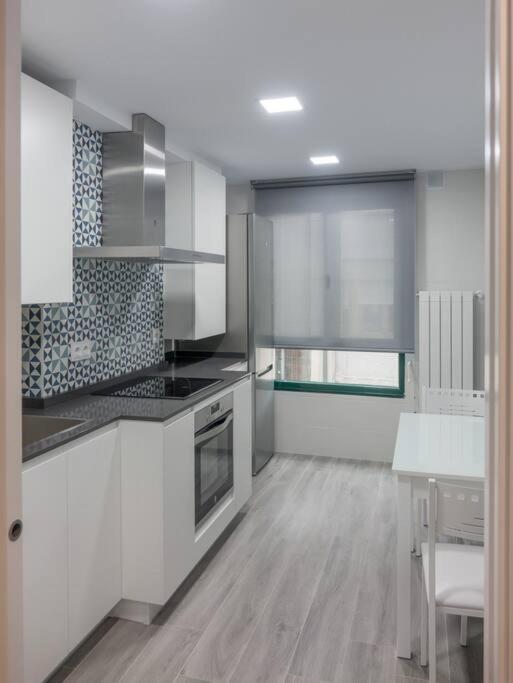 Sakura Homes Ponferrada Centro 8 Plazas Екстериор снимка