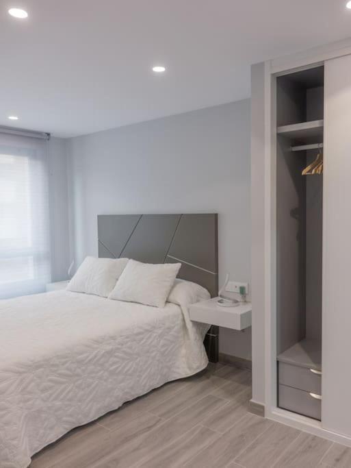 Sakura Homes Ponferrada Centro 8 Plazas Екстериор снимка